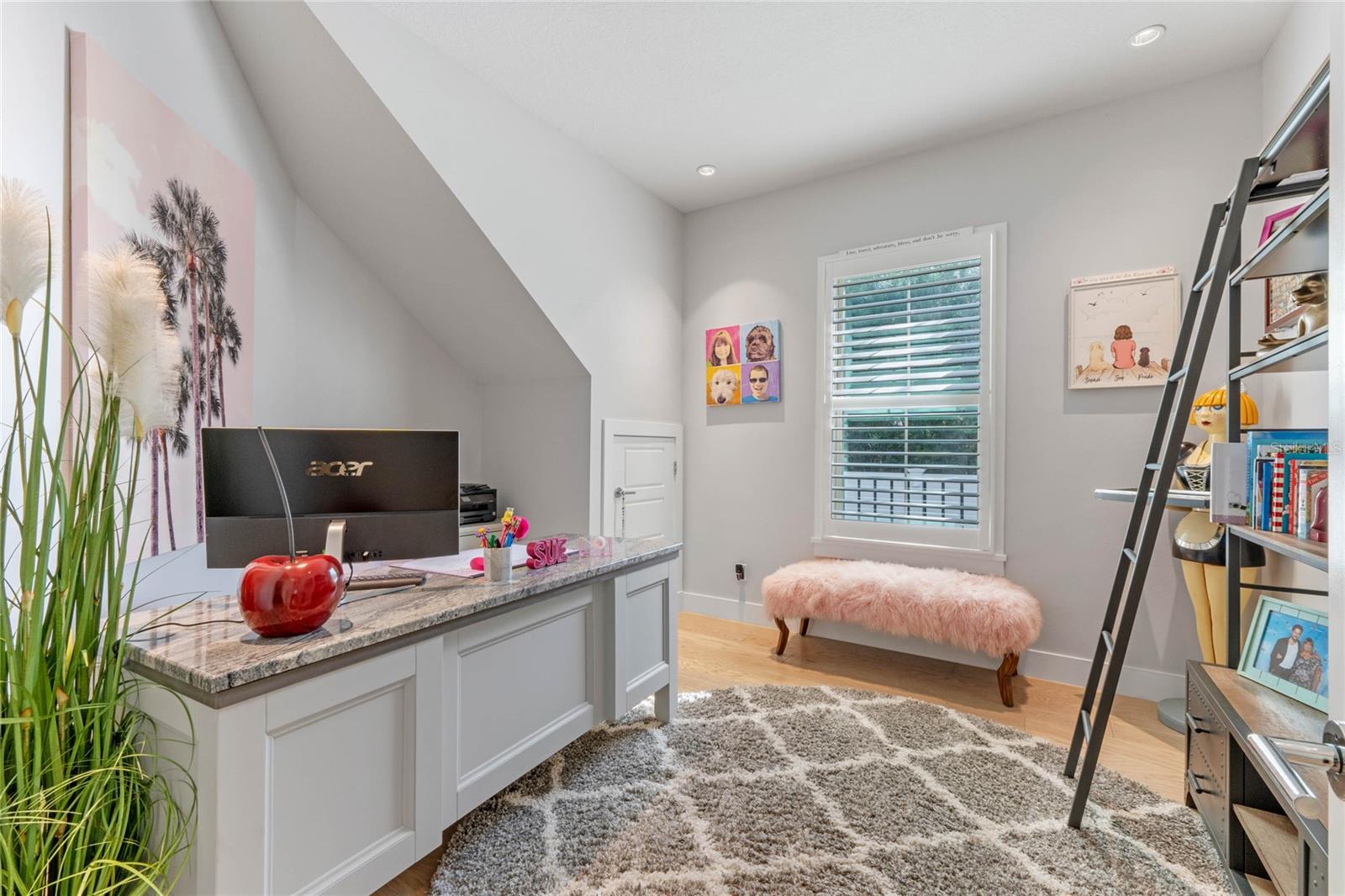 Image 37 of 99 For 1661 Hillcrest Avenue