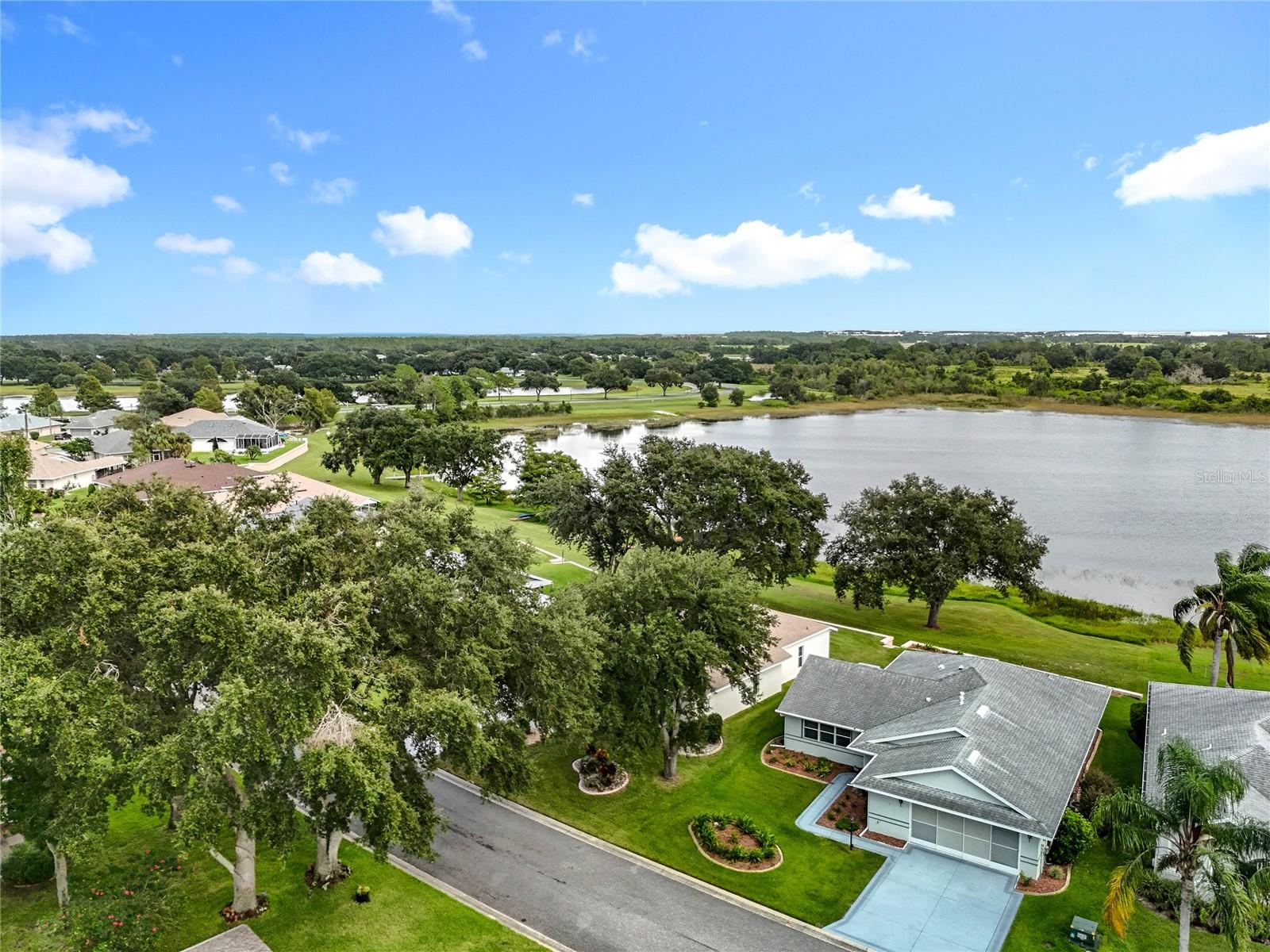 Image 2 of 63 For 5518 Queen Victoria Drive