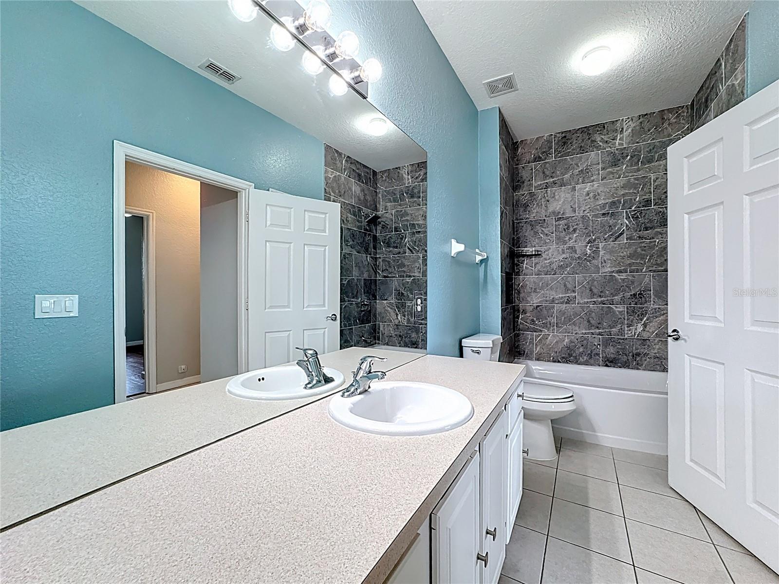 Image 22 of 41 For 8630 Buccilli Drive 309
