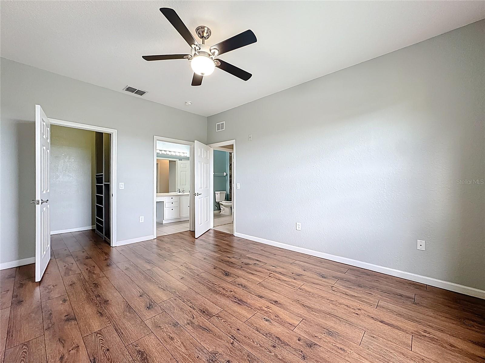 Image 27 of 41 For 8630 Buccilli Drive 309