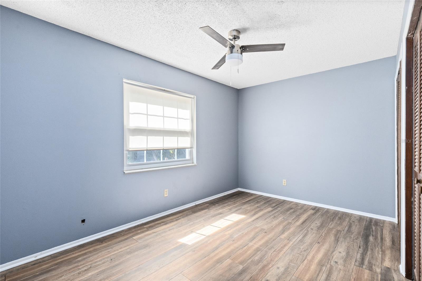 Image 14 of 27 For 2402 Franklin Drive