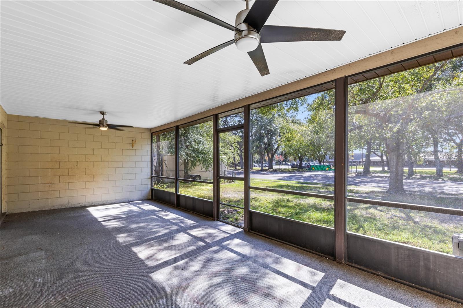 Image 16 of 27 For 2402 Franklin Drive