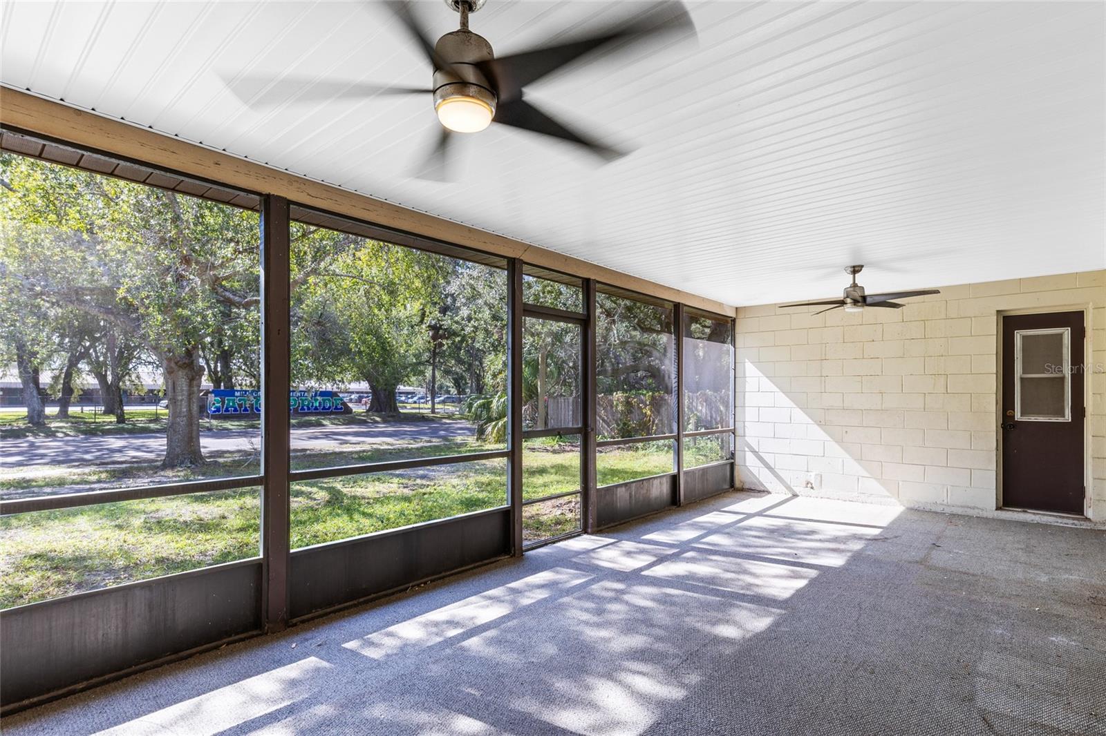 Image 17 of 27 For 2402 Franklin Drive