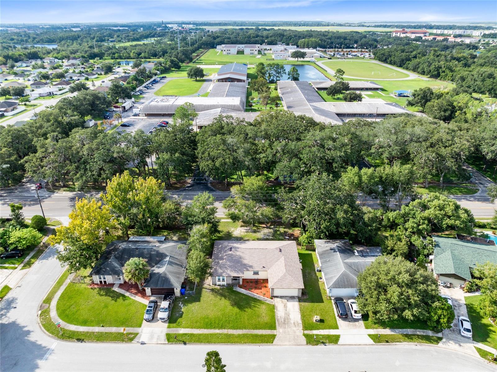 Image 20 of 27 For 2402 Franklin Drive