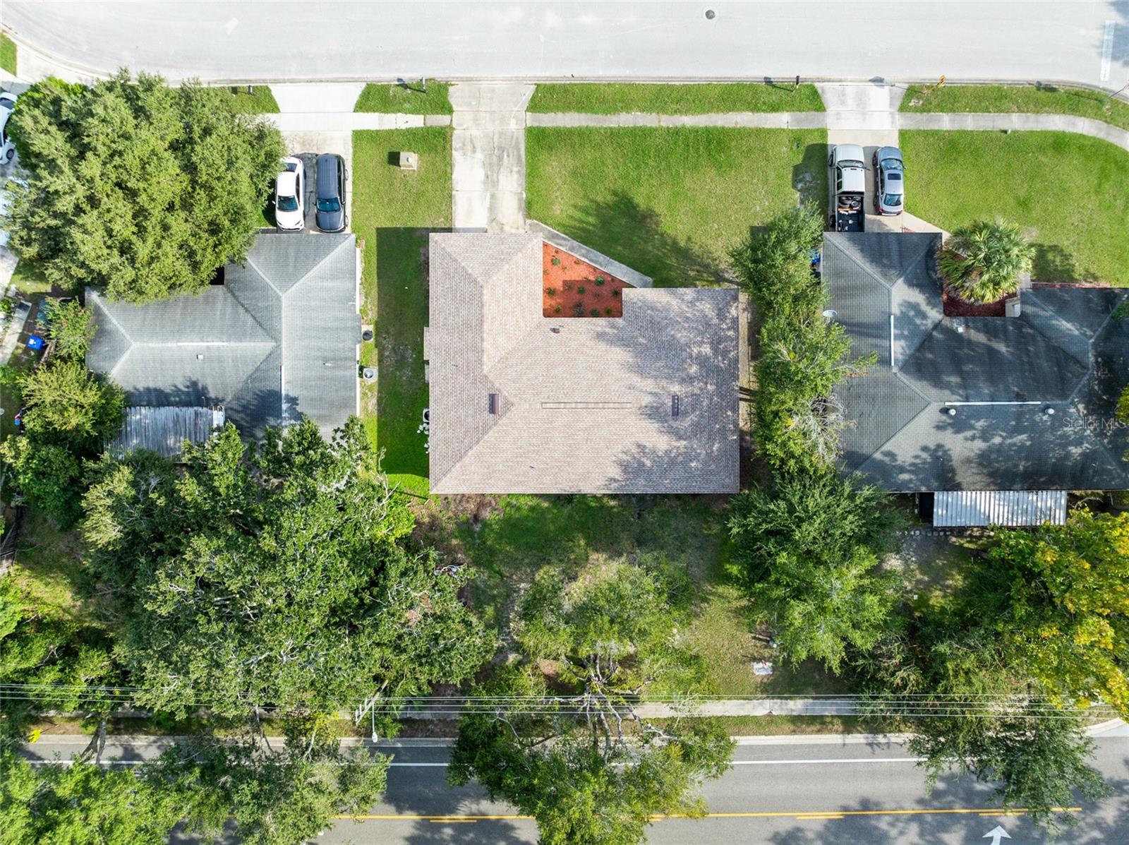 Image 24 of 27 For 2402 Franklin Drive