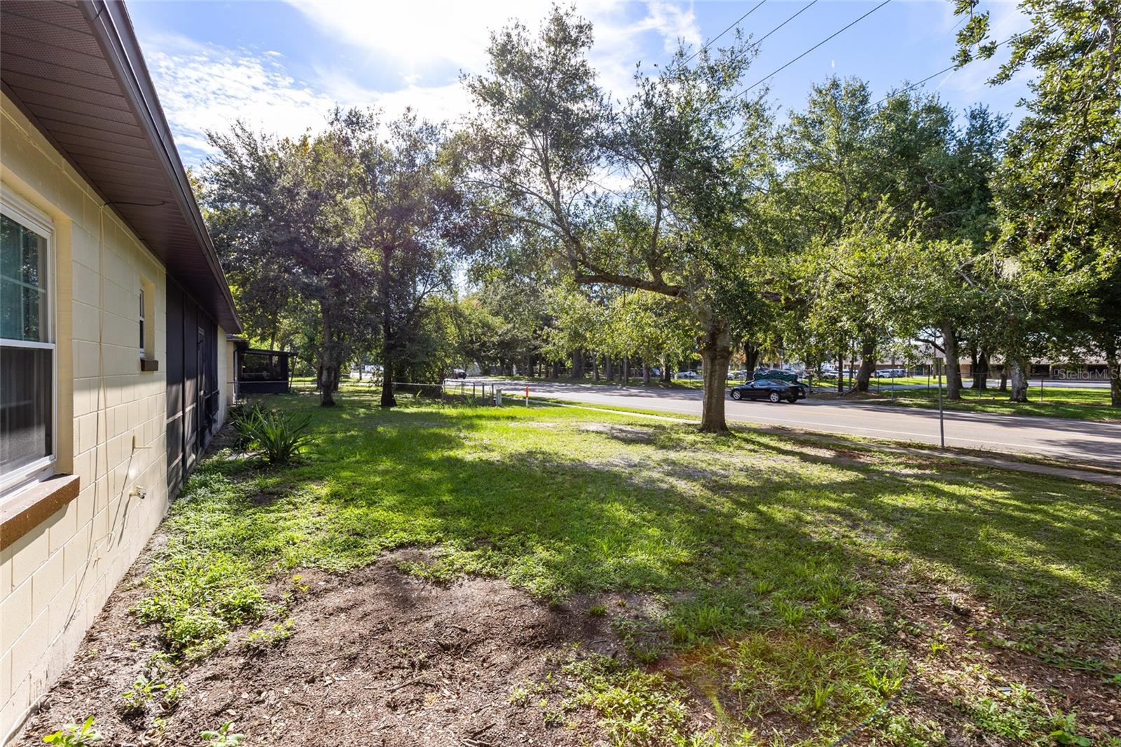 Image 9 of 11 For 2402 Franklin Drive