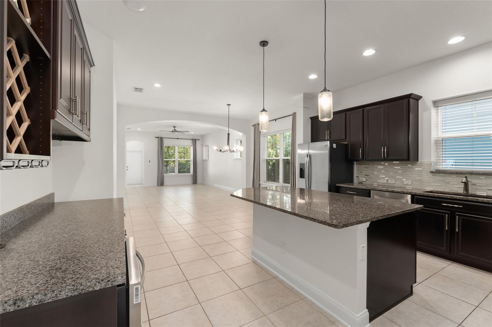 Image 13 of 39 For 8880 Reymont St.