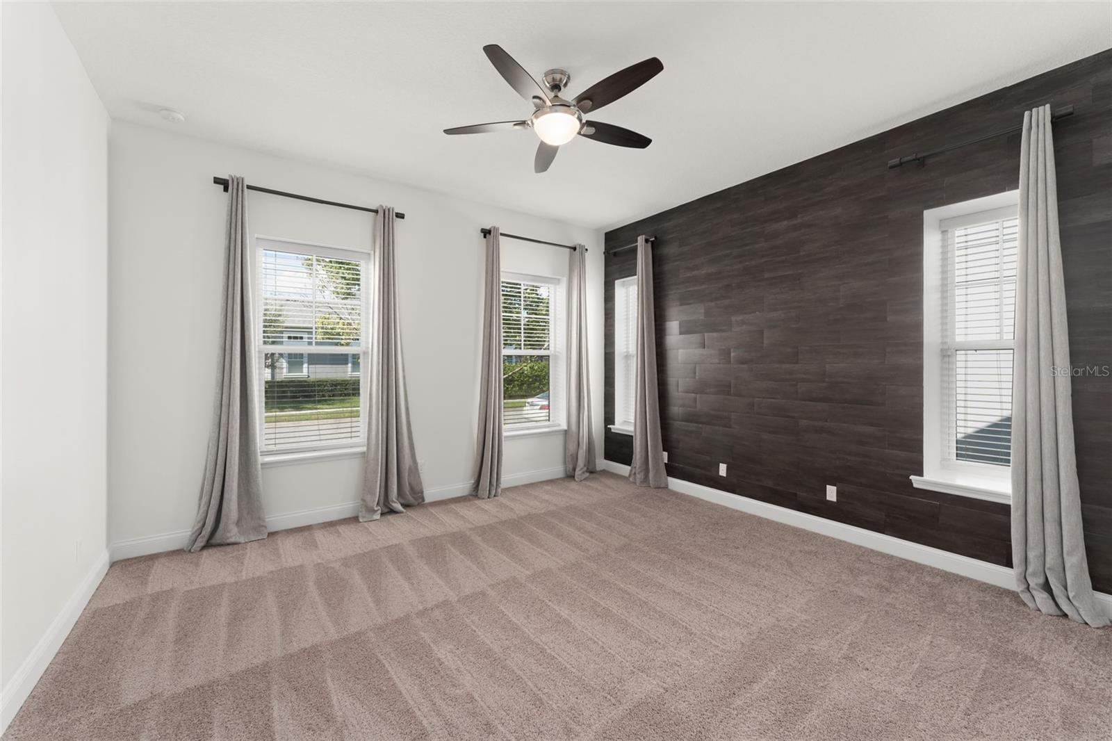 Image 20 of 39 For 8880 Reymont St.