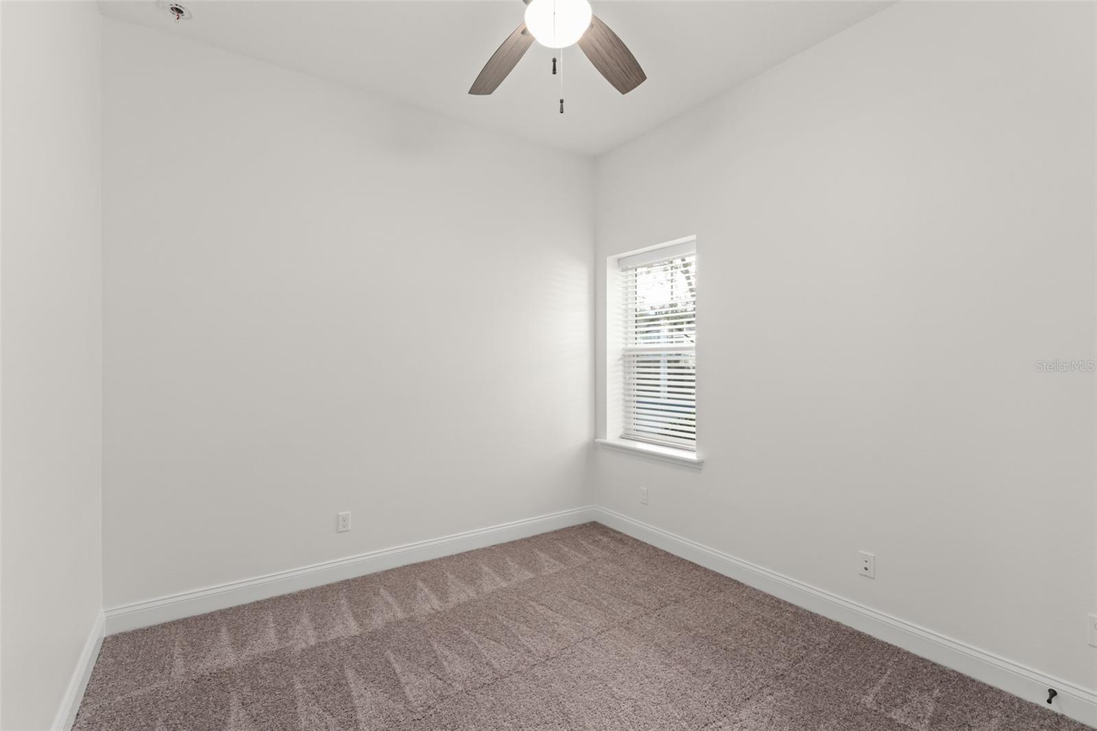 Image 30 of 39 For 8880 Reymont St.