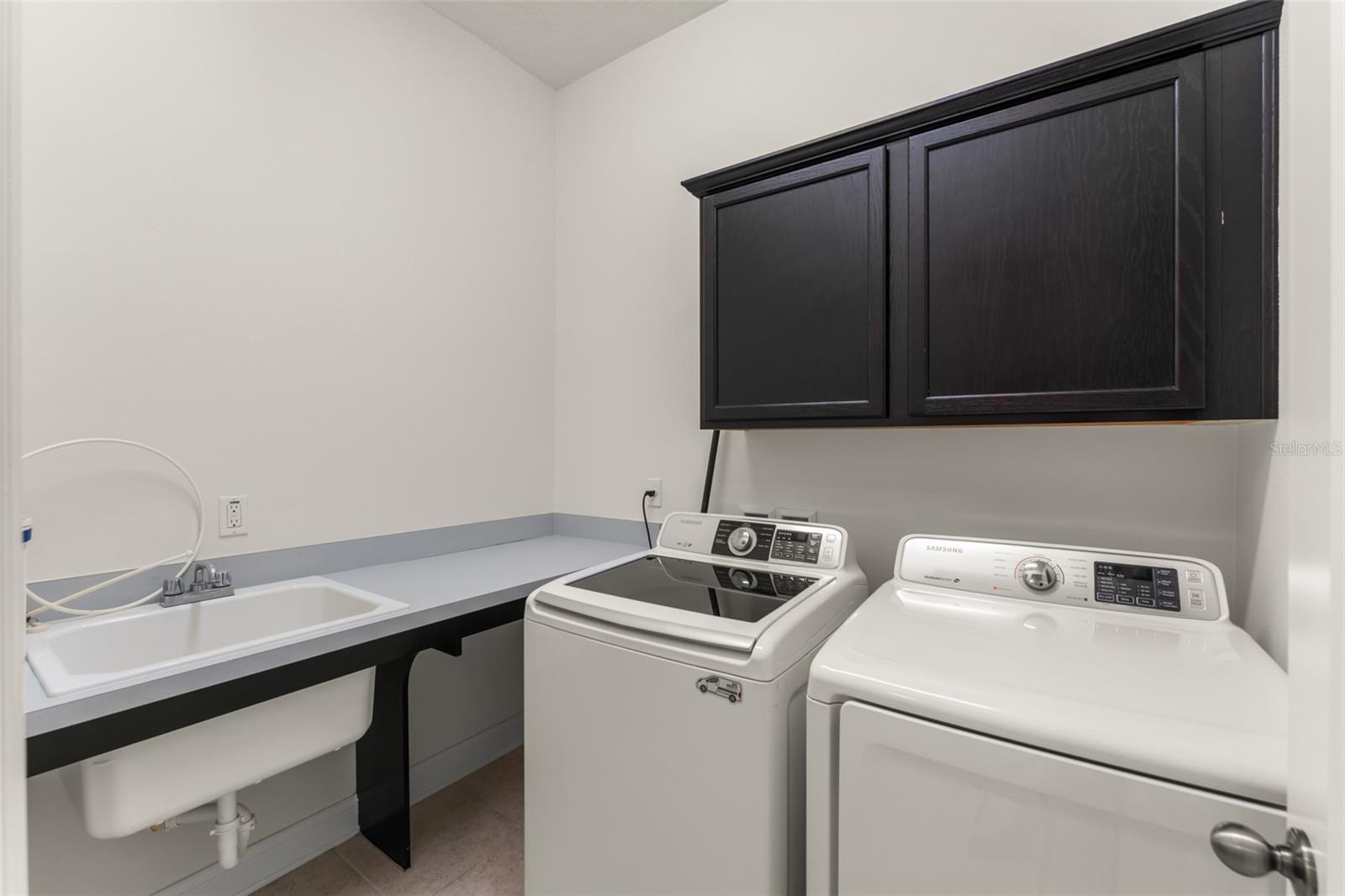 Image 33 of 39 For 8880 Reymont St.