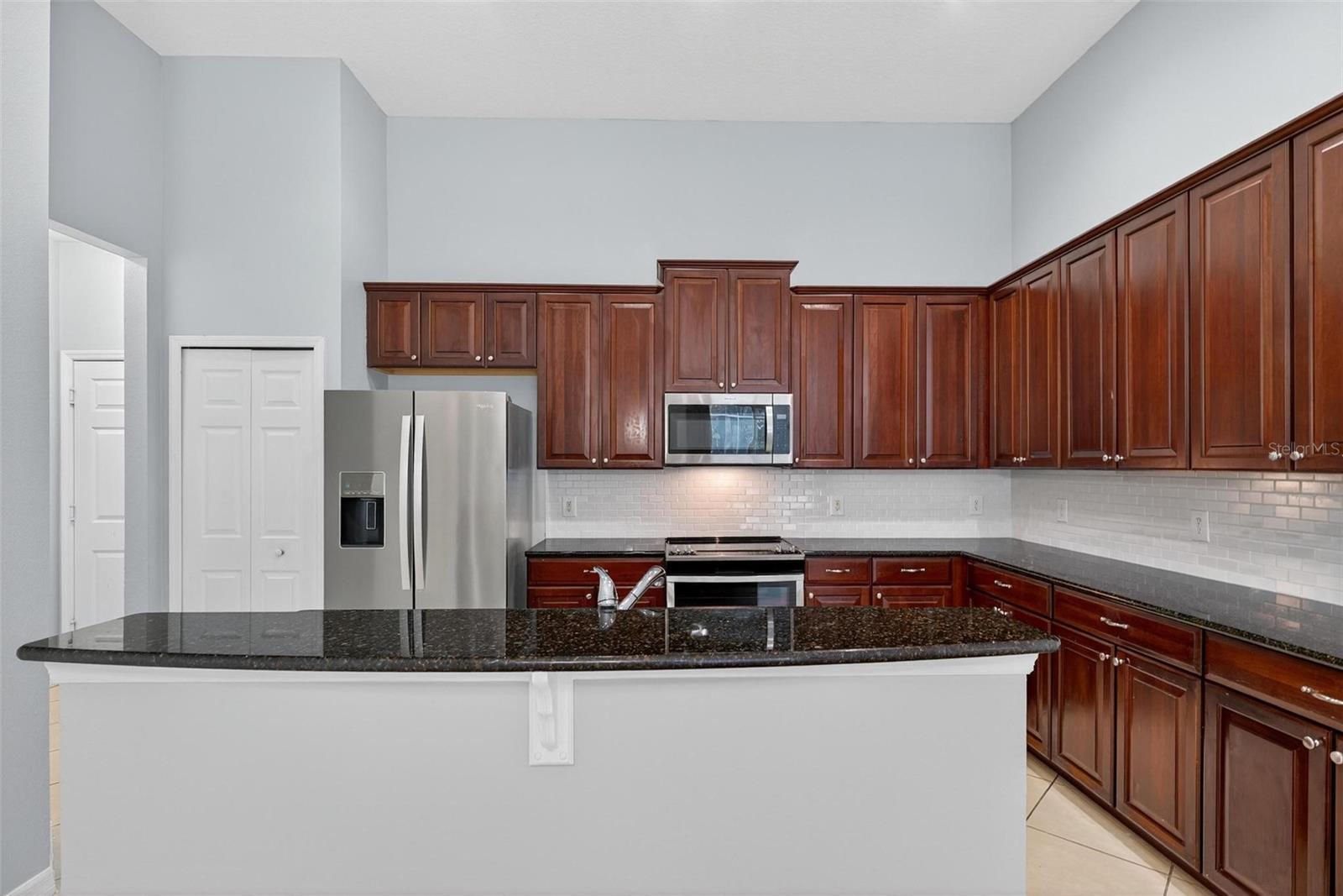Image 14 of 59 For 7296 Vista Park Boulevard