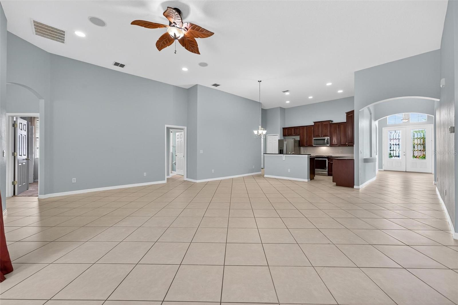 Image 19 of 59 For 7296 Vista Park Boulevard
