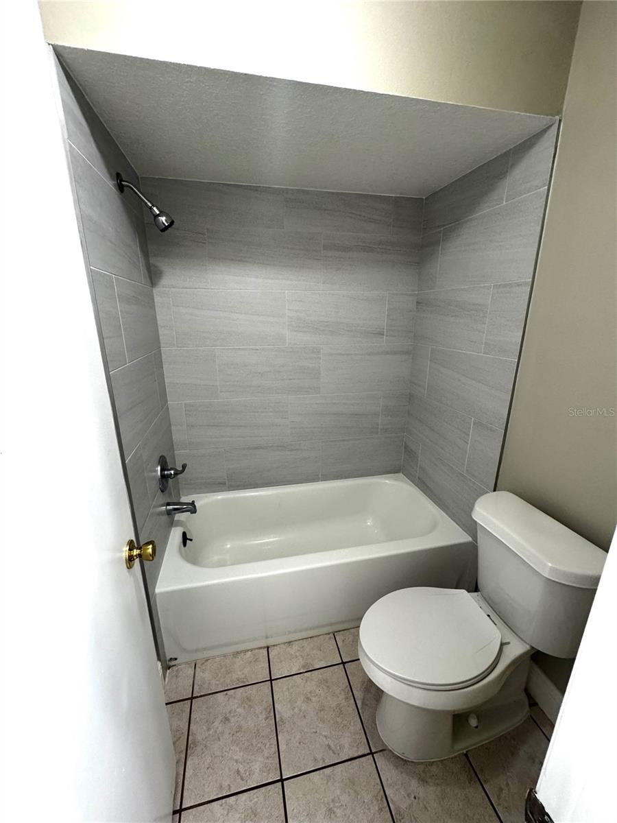 Image 16 of 20 For 2305 St Marteen Court