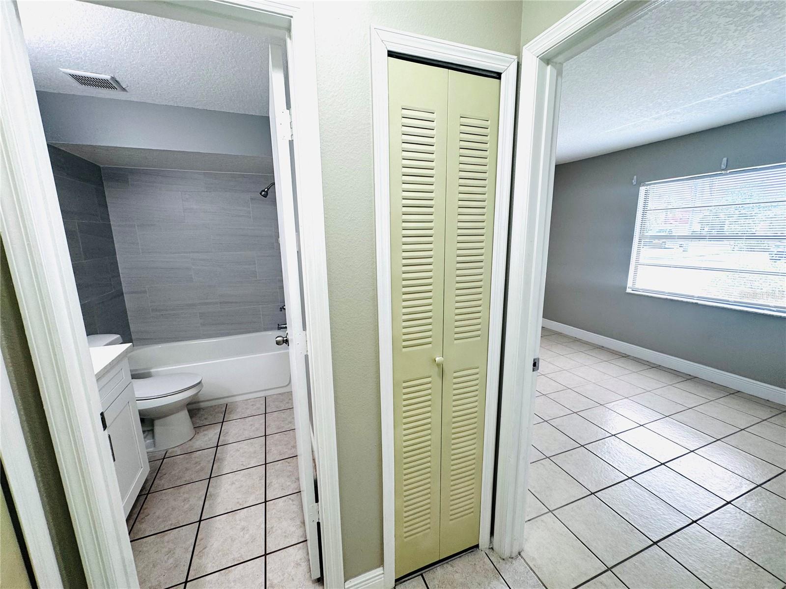 Image 18 of 20 For 2305 St Marteen Court