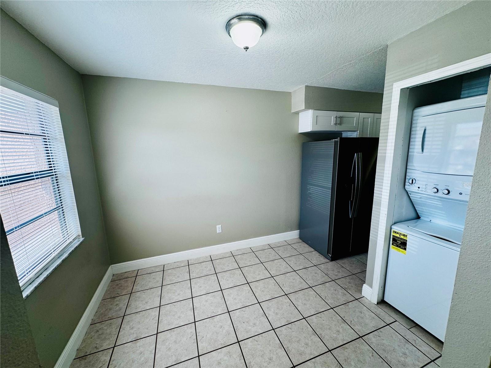 Image 7 of 20 For 2305 St Marteen Court