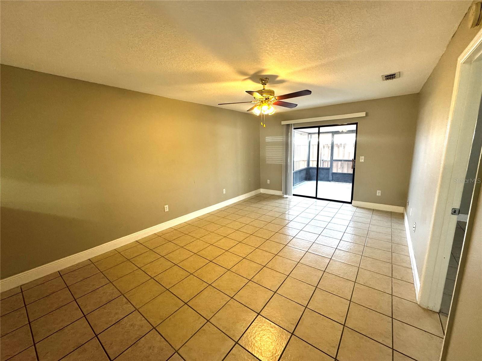 Image 9 of 20 For 2305 St Marteen Court