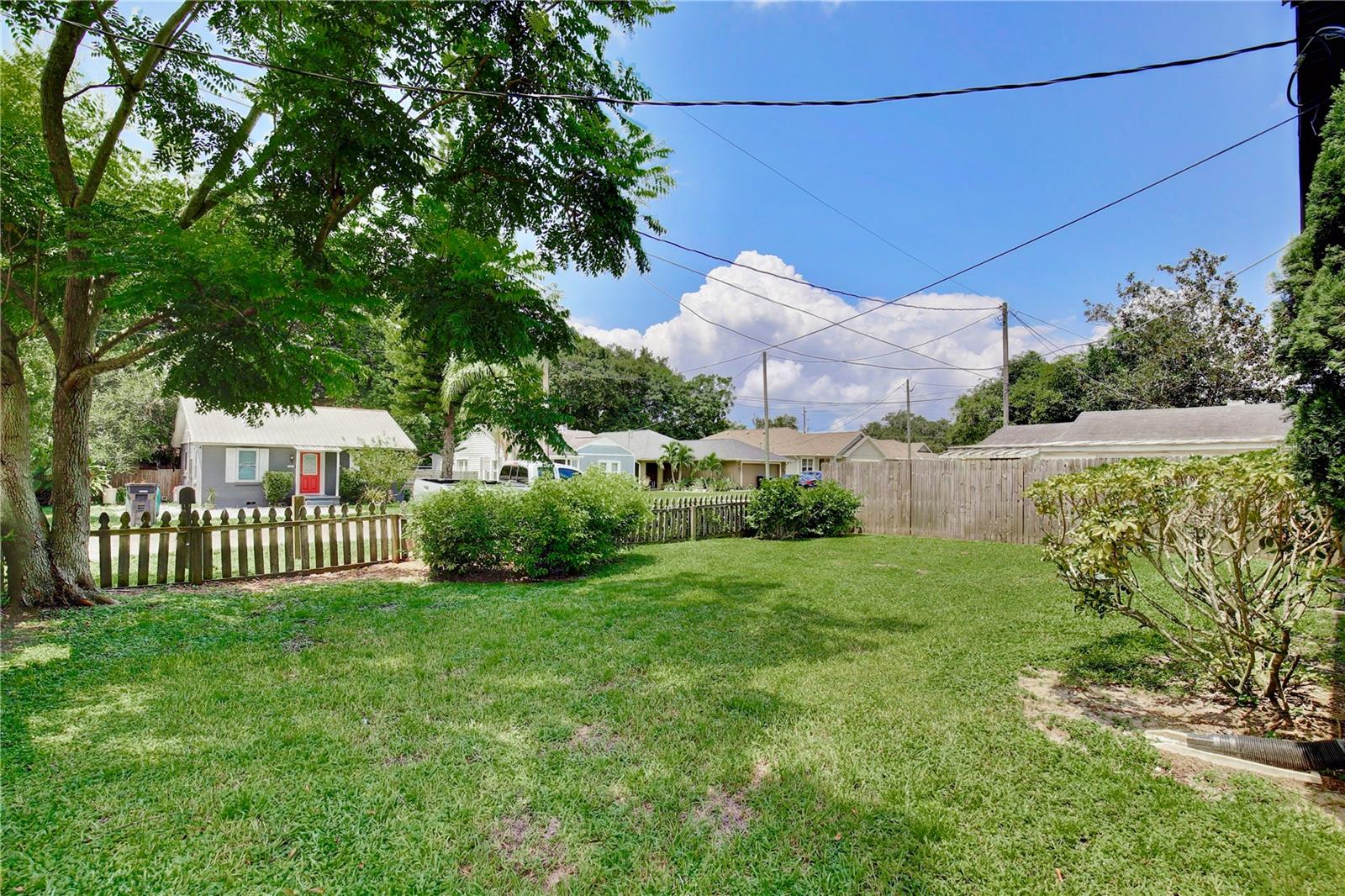 Image 23 of 25 For 2701 Raehn Street