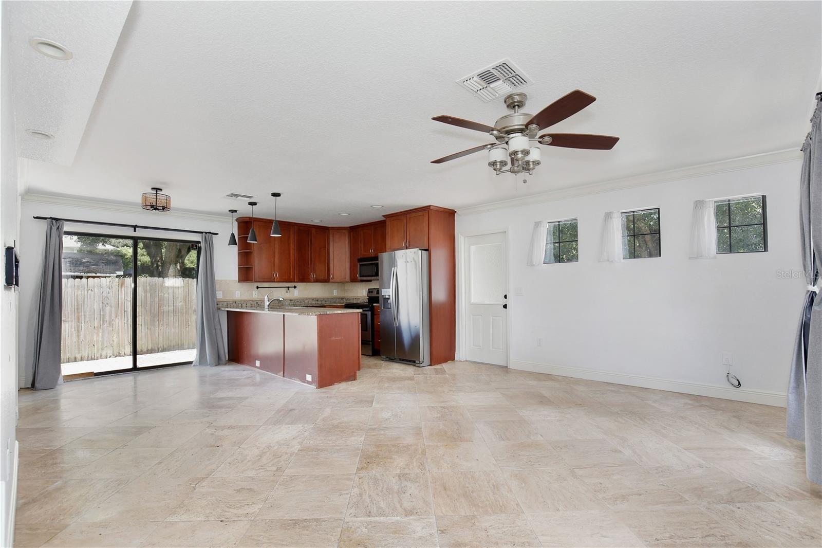 Image 4 of 25 For 2701 Raehn Street