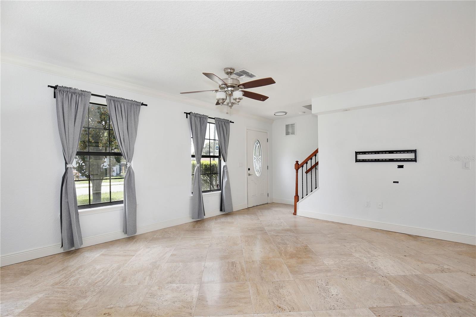 Image 5 of 25 For 2701 Raehn Street