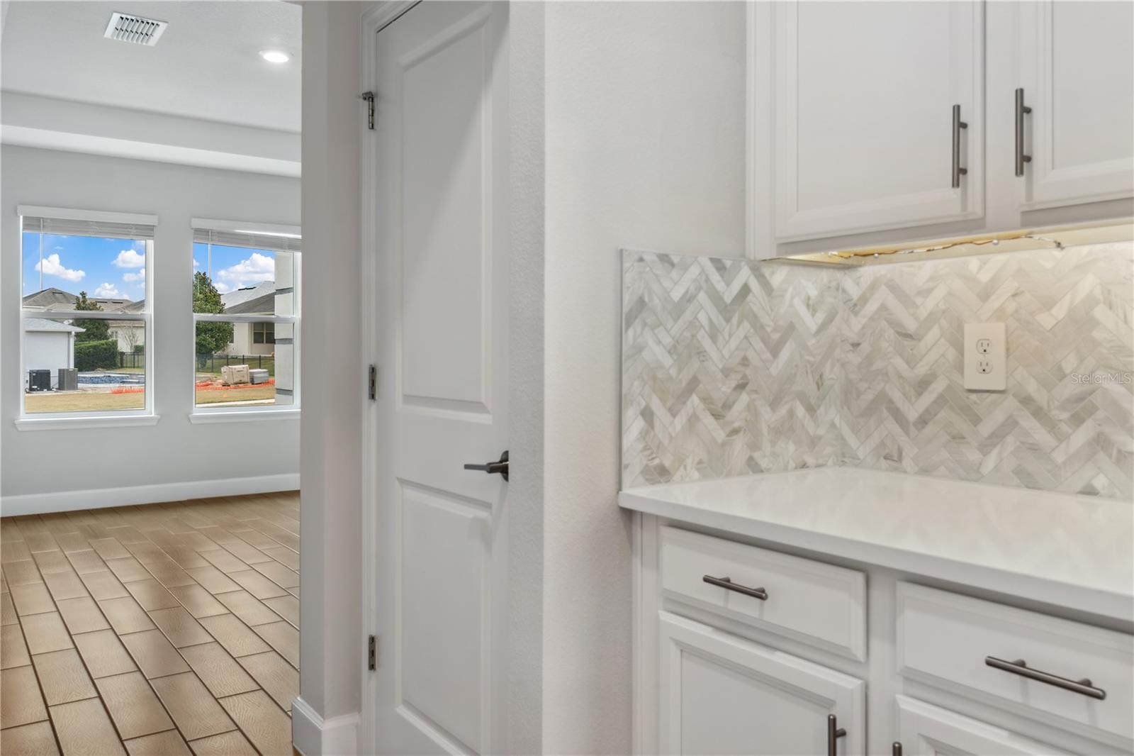 Image 10 of 83 For 512 Bellflower Way