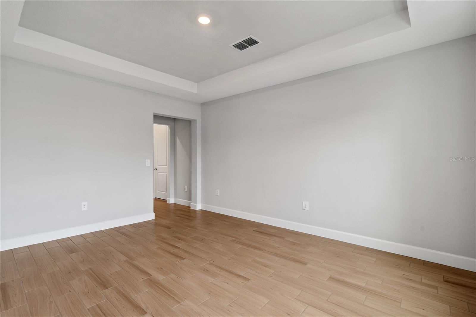 Image 12 of 83 For 512 Bellflower Way