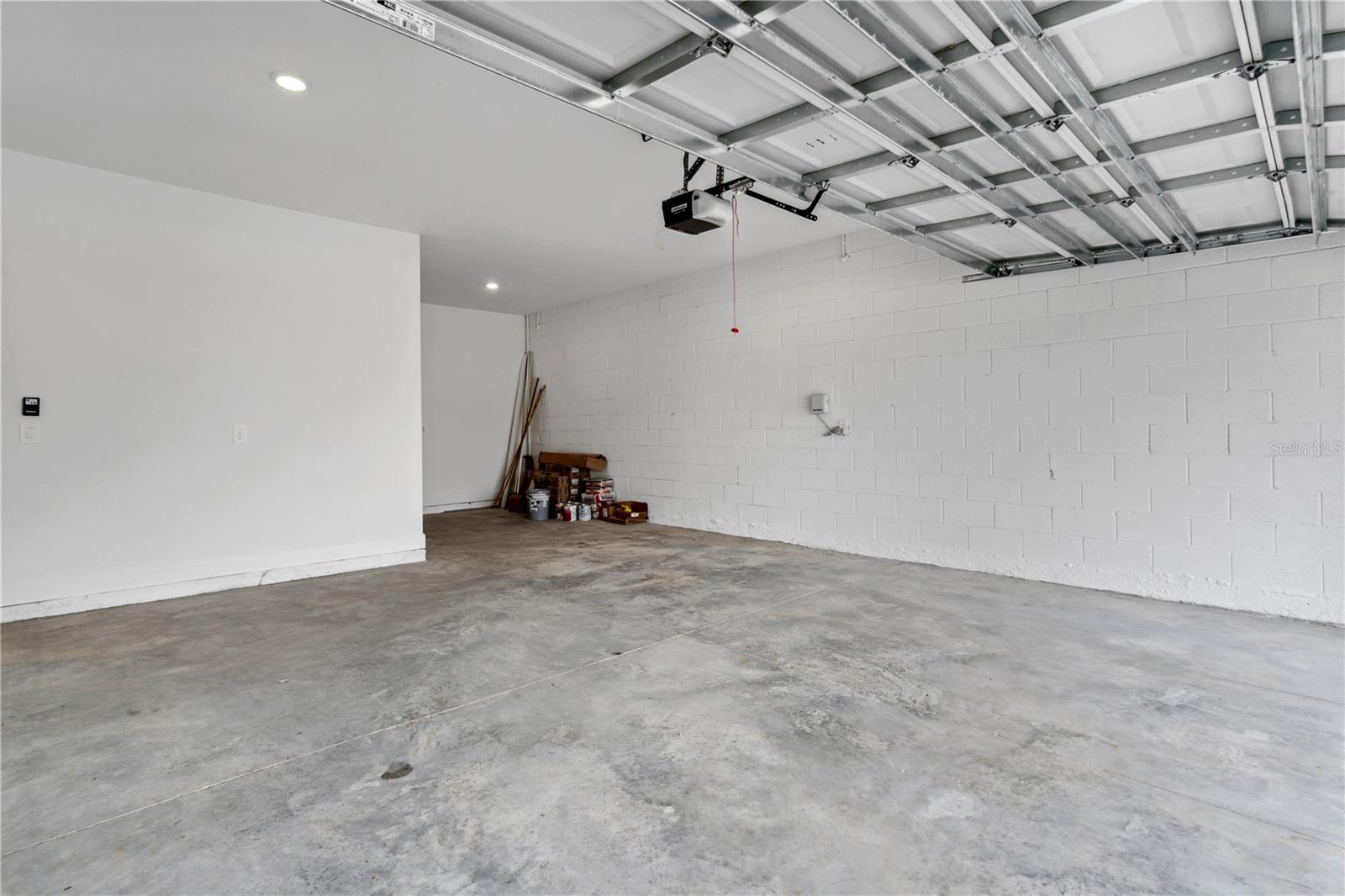 Image 18 of 83 For 512 Bellflower Way