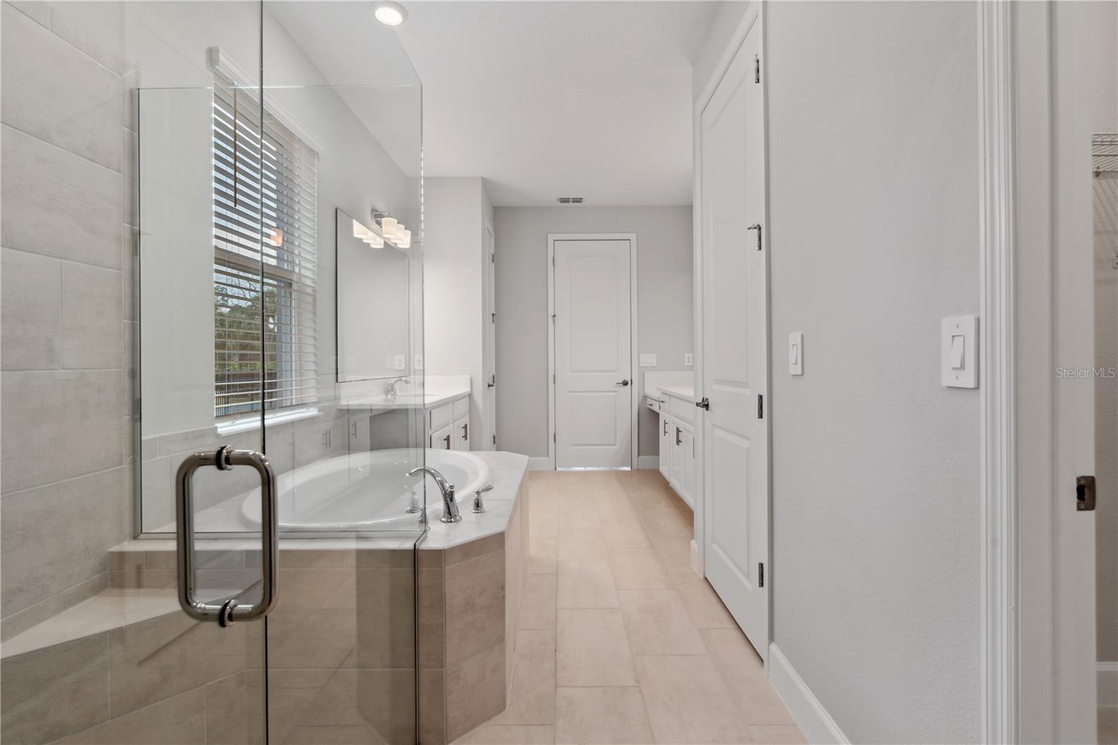 Image 30 of 83 For 512 Bellflower Way
