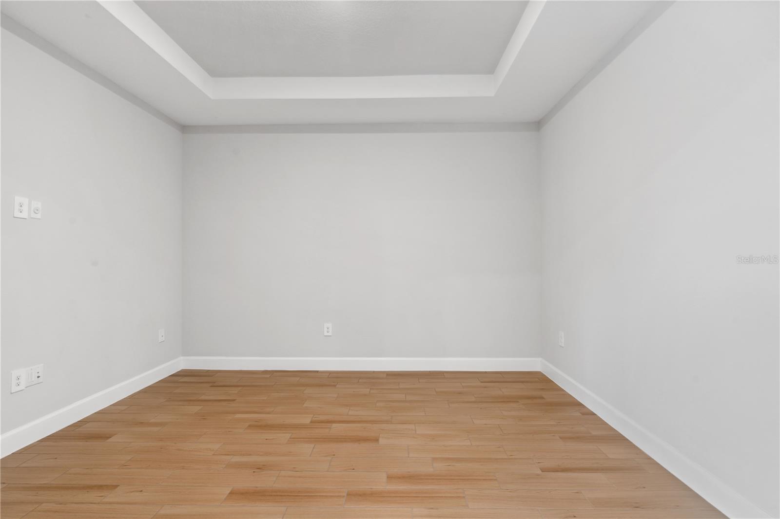 Image 33 of 83 For 512 Bellflower Way