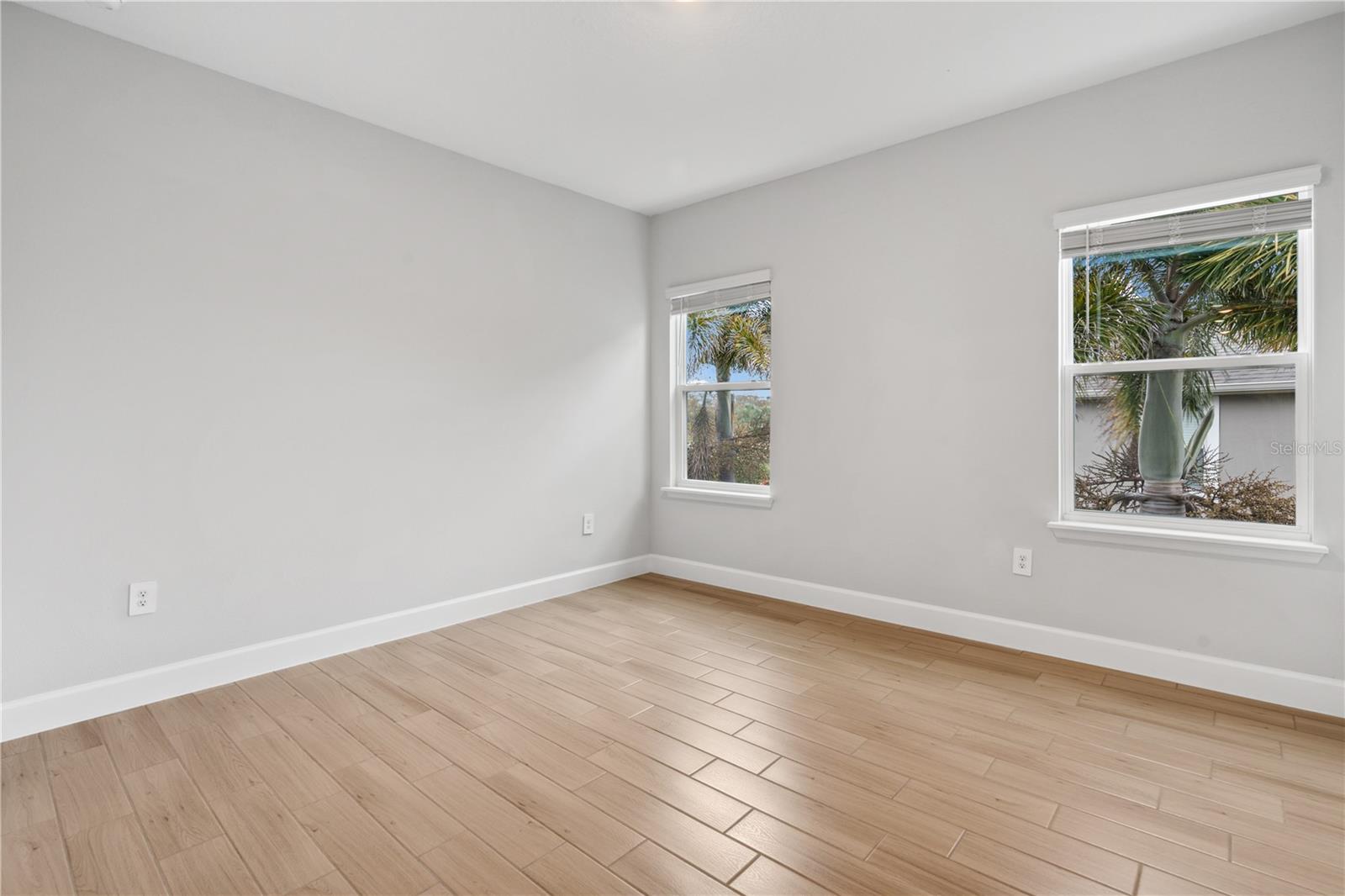 Image 34 of 83 For 512 Bellflower Way