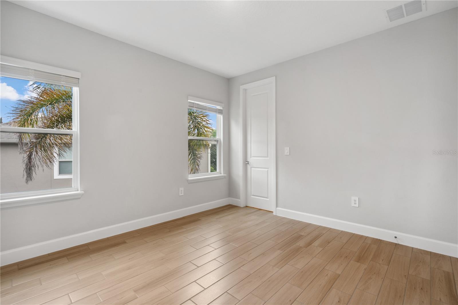 Image 35 of 83 For 512 Bellflower Way