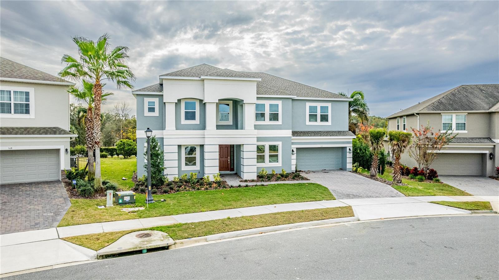 Image 52 of 83 For 512 Bellflower Way