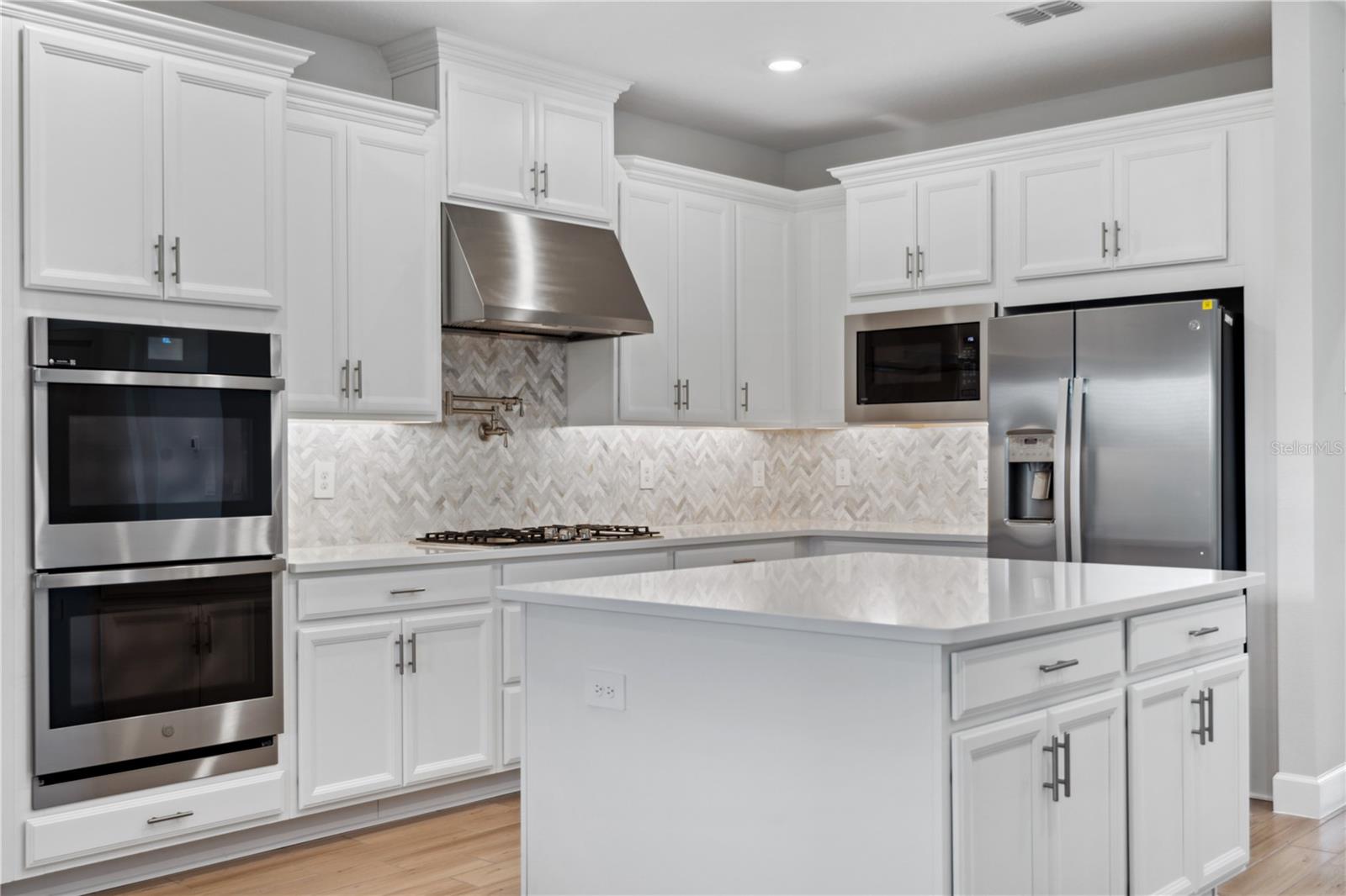 Image 8 of 83 For 512 Bellflower Way