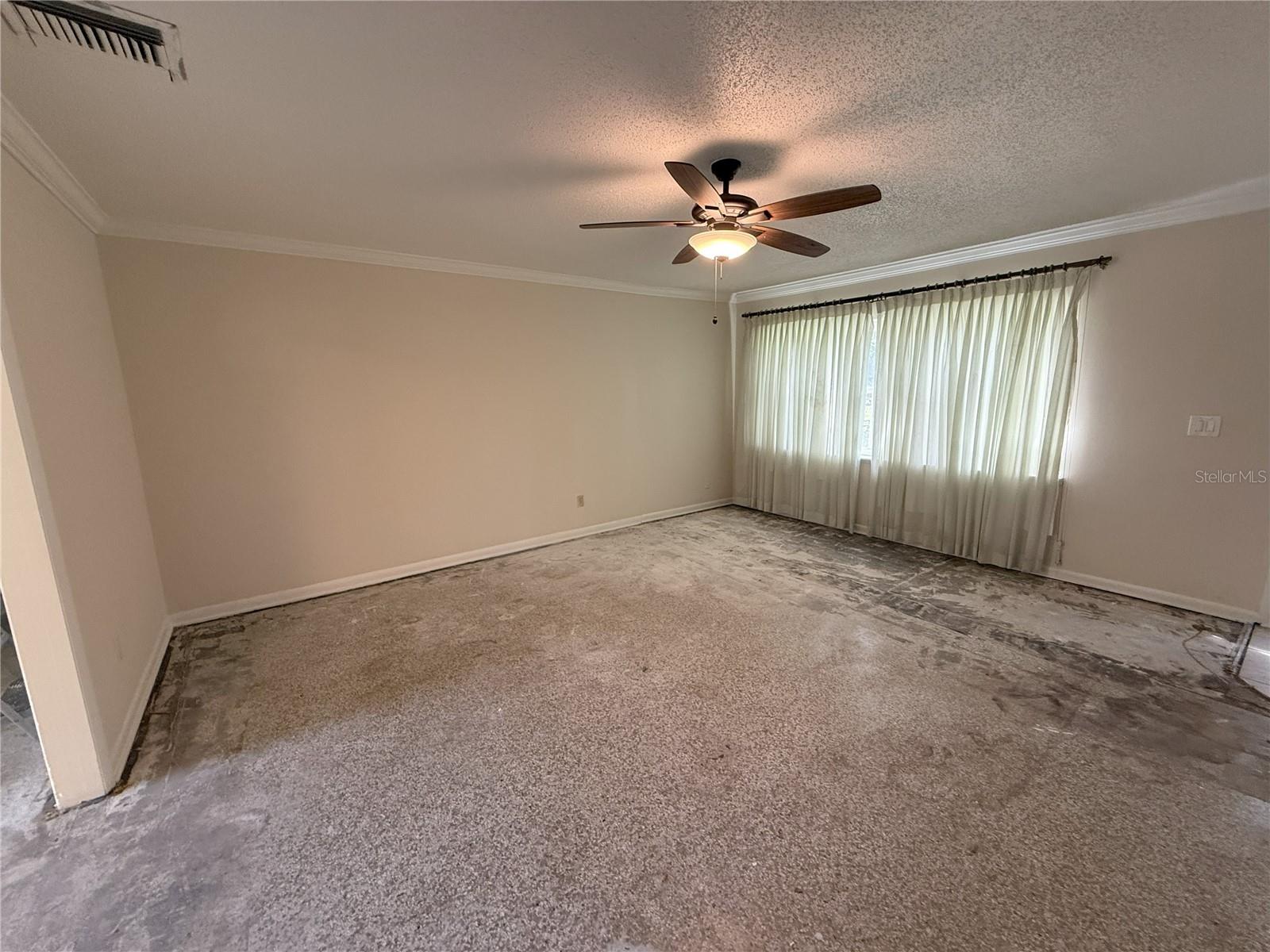 Image 2 of 9 For 2485 Middleton Avenue