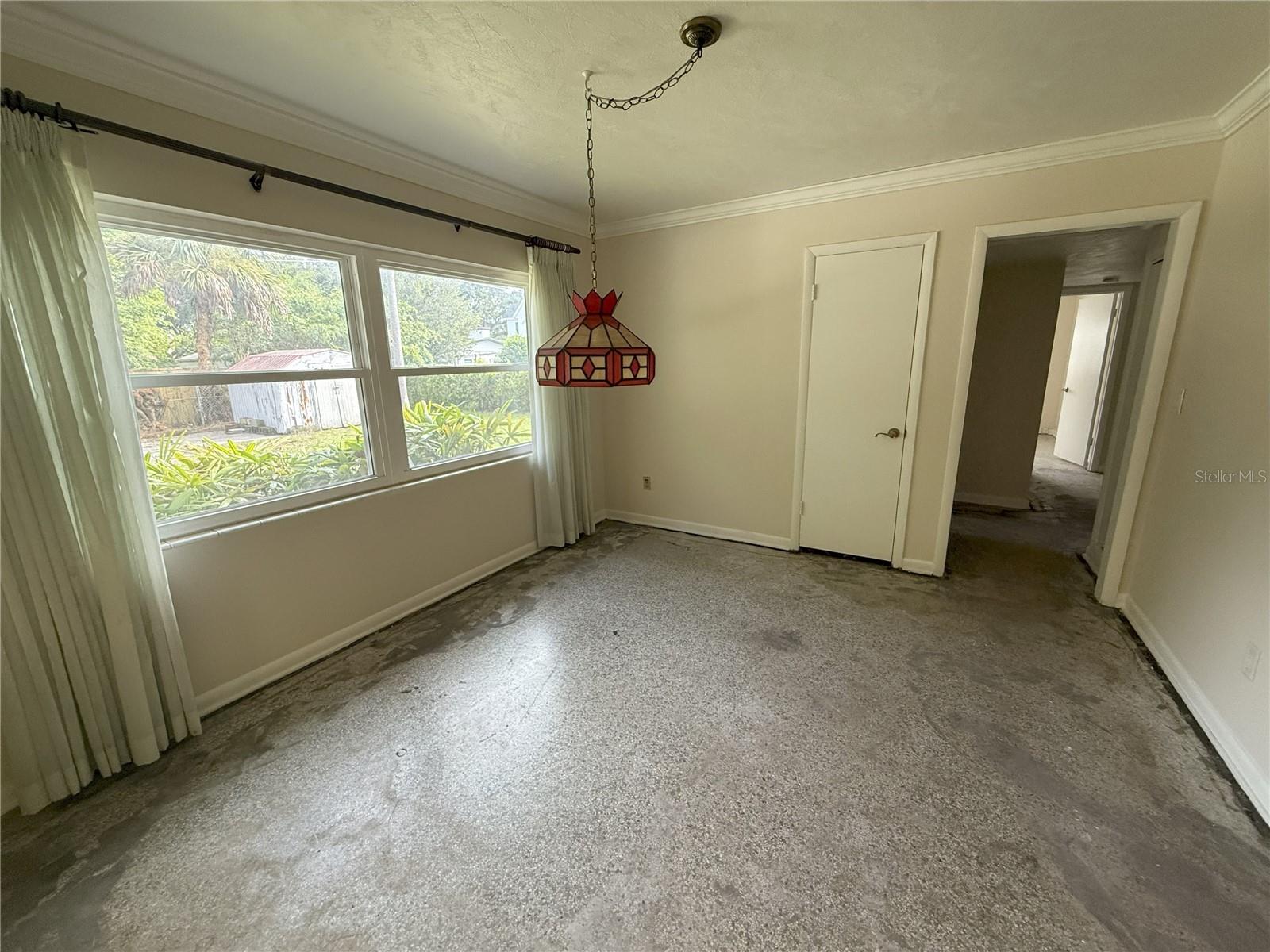 Image 3 of 9 For 2485 Middleton Avenue