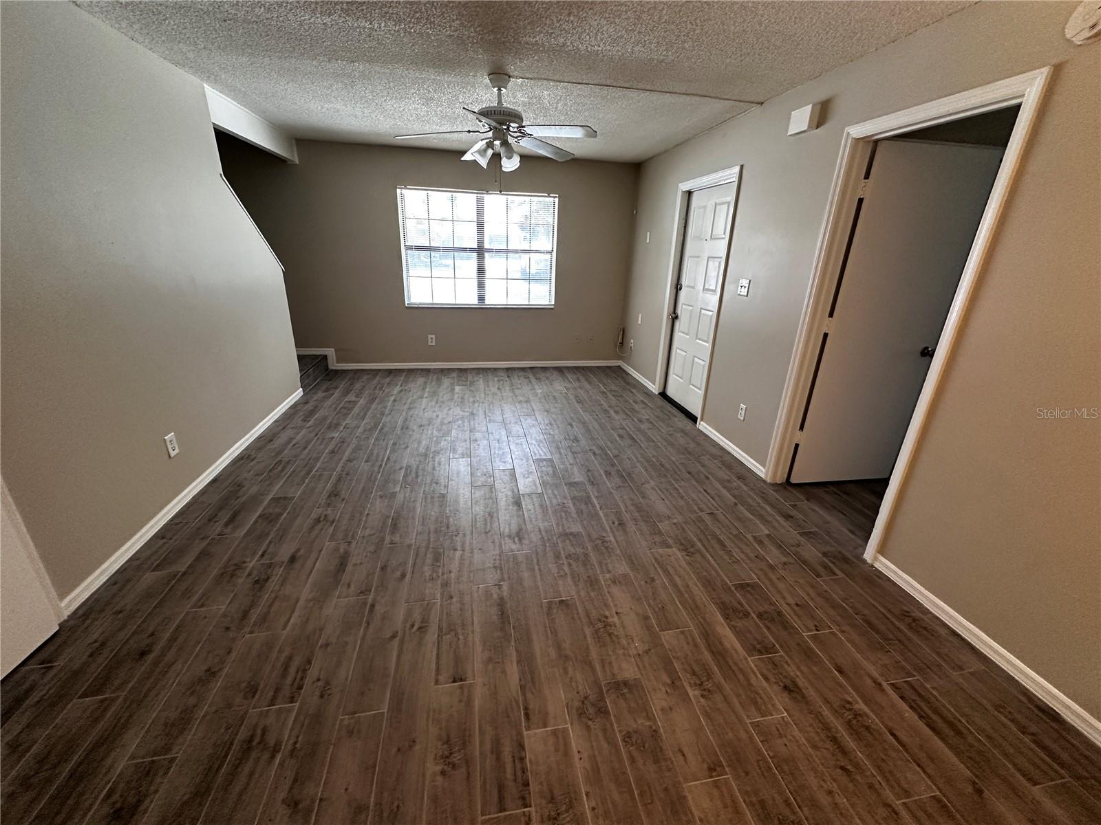 Image 5 of 19 For 500 Yellowwood Court