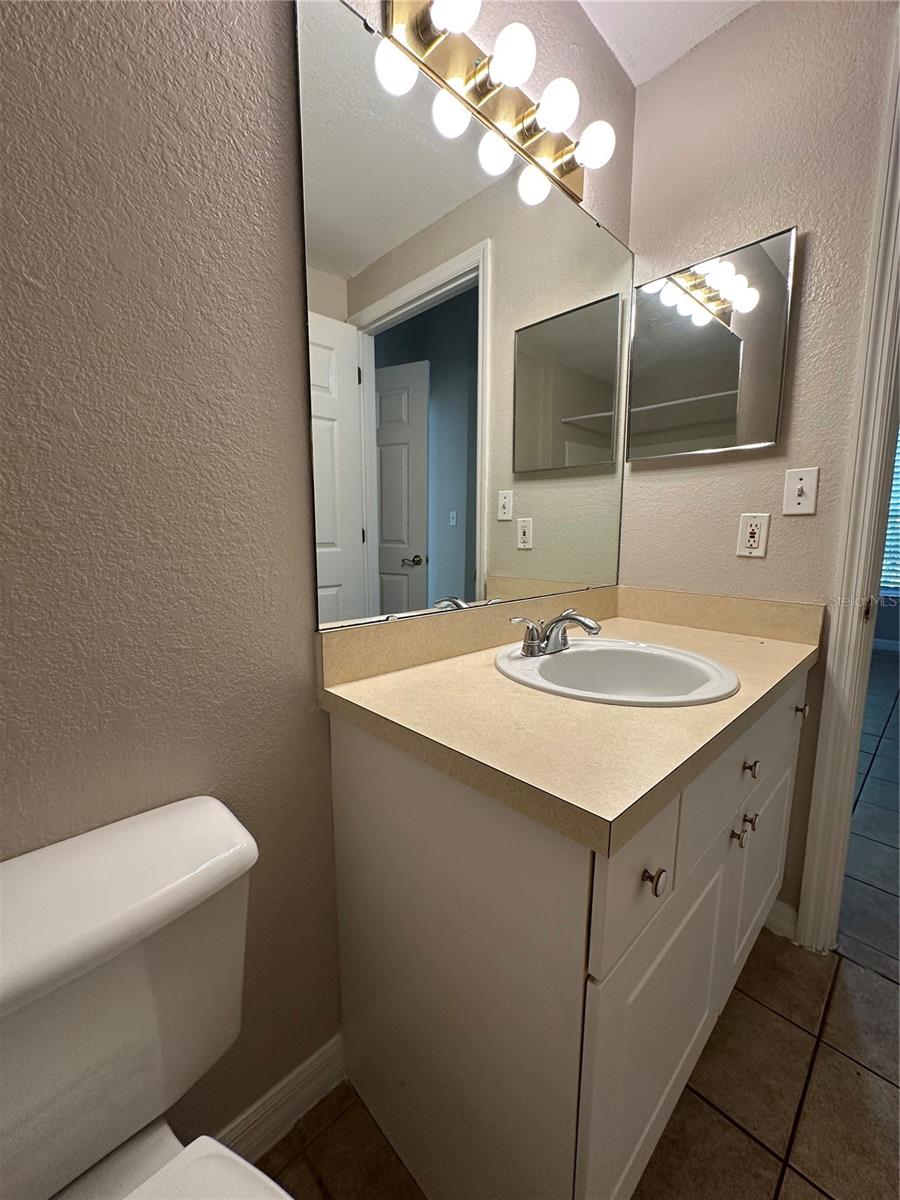 Image 12 of 43 For 141 Reserve Circle 109
