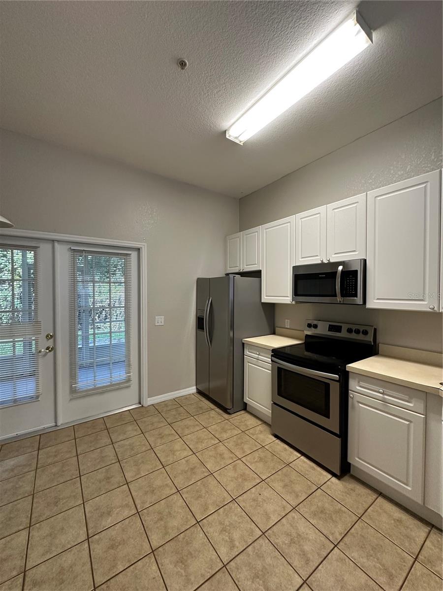 Image 24 of 43 For 141 Reserve Circle 109