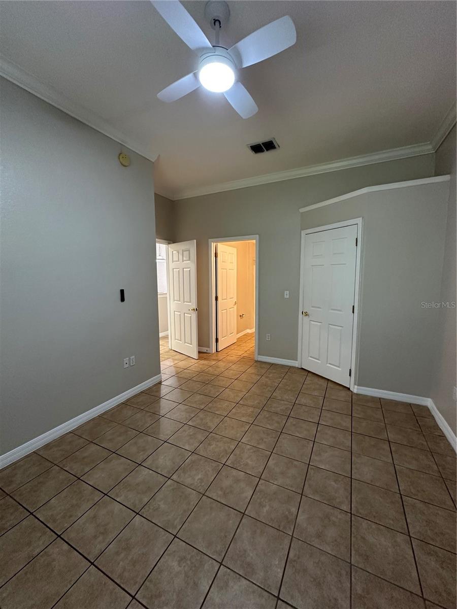 Image 8 of 43 For 141 Reserve Circle 109