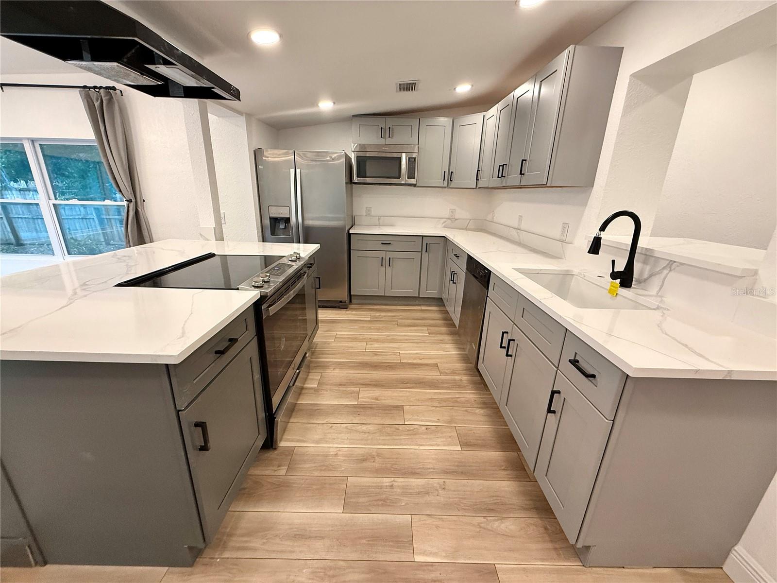 Image 8 of 22 For 1260 Seminola Boulevard