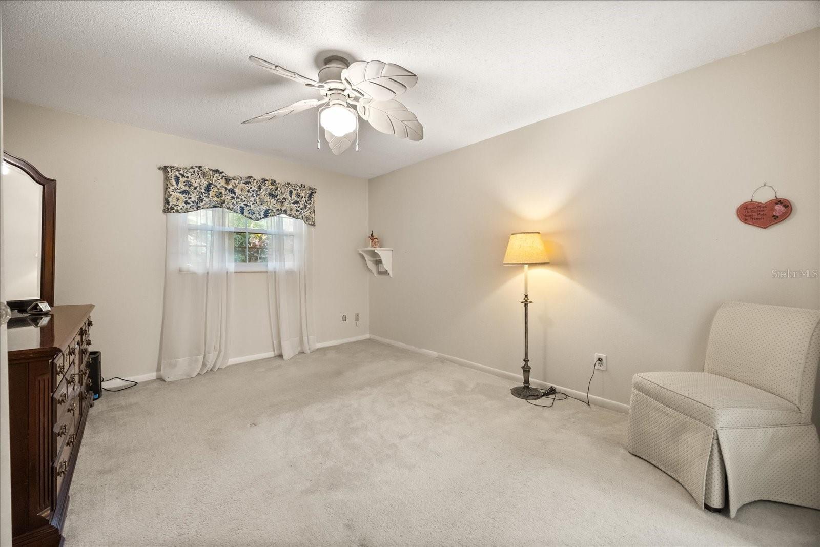 Image 11 of 25 For 107 Cherrywood Gardens Drive 8