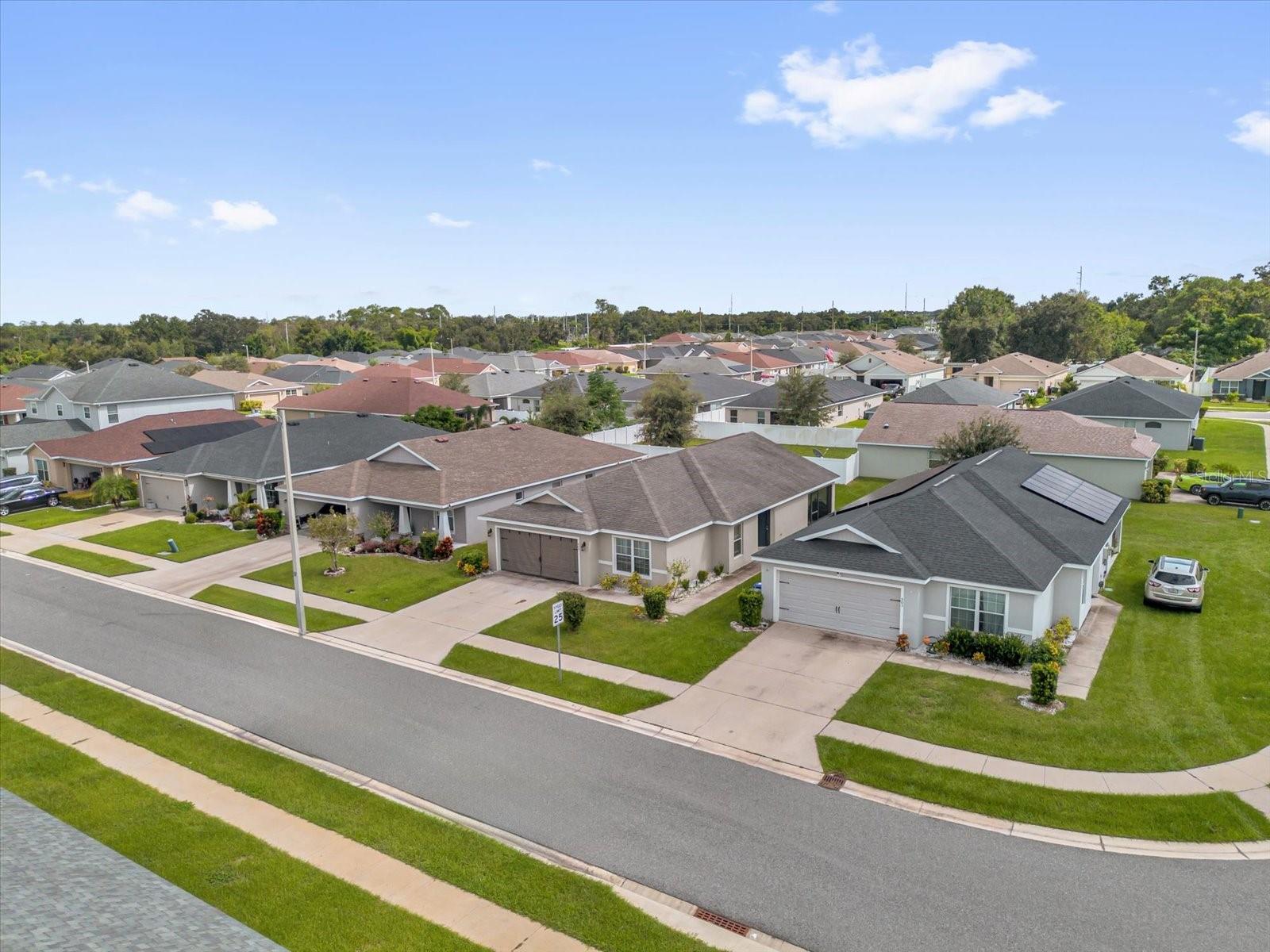 Image 20 of 24 For 507 Lorient Drive