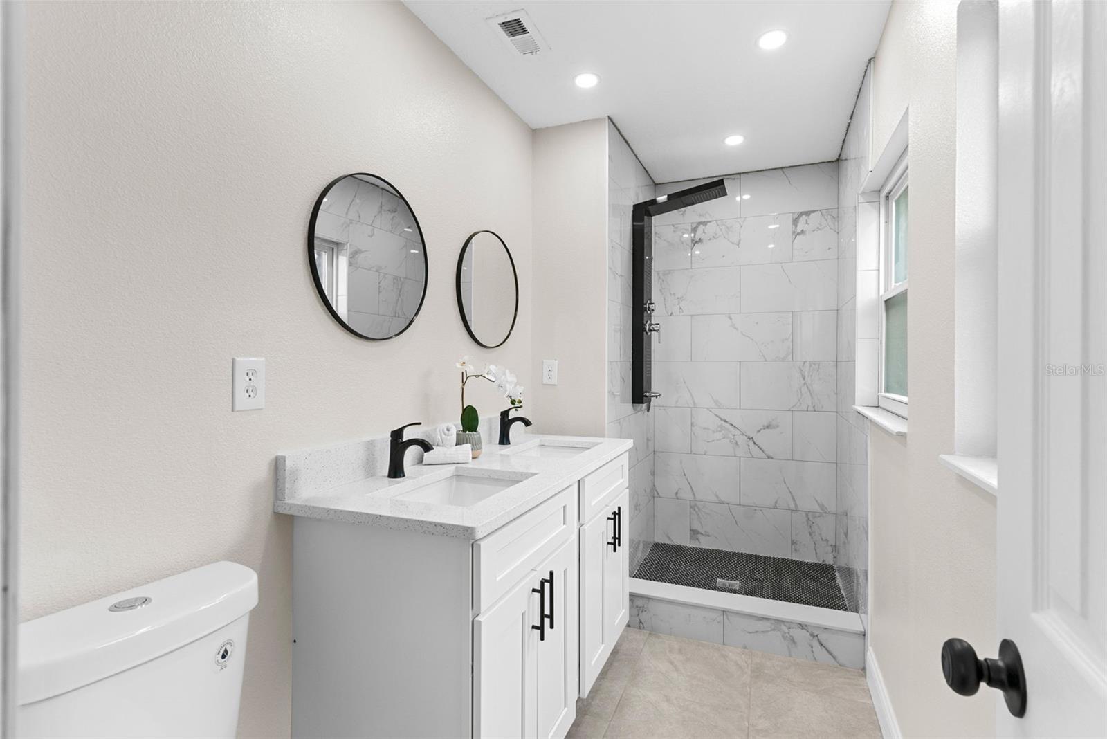 Image 13 of 31 For 6120 Beechmont Boulevard