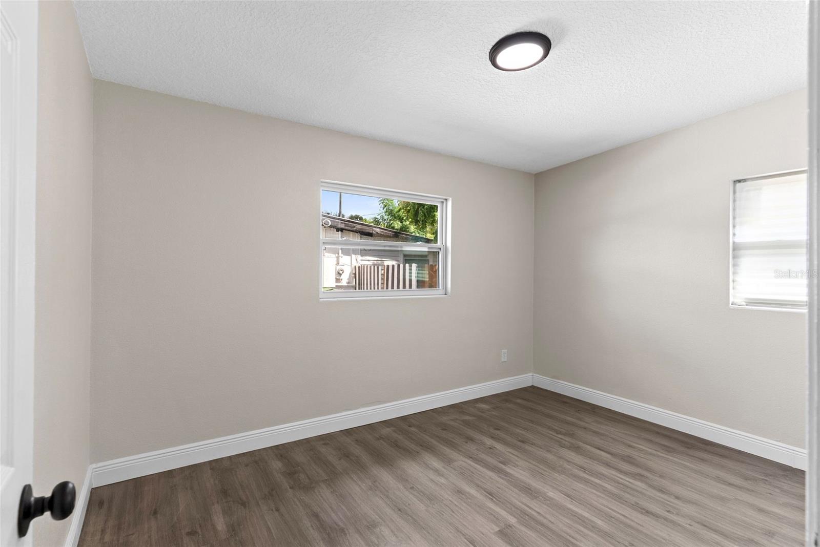 Image 15 of 31 For 6120 Beechmont Boulevard