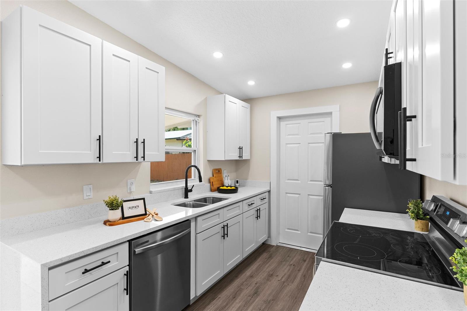Image 5 of 31 For 6120 Beechmont Boulevard