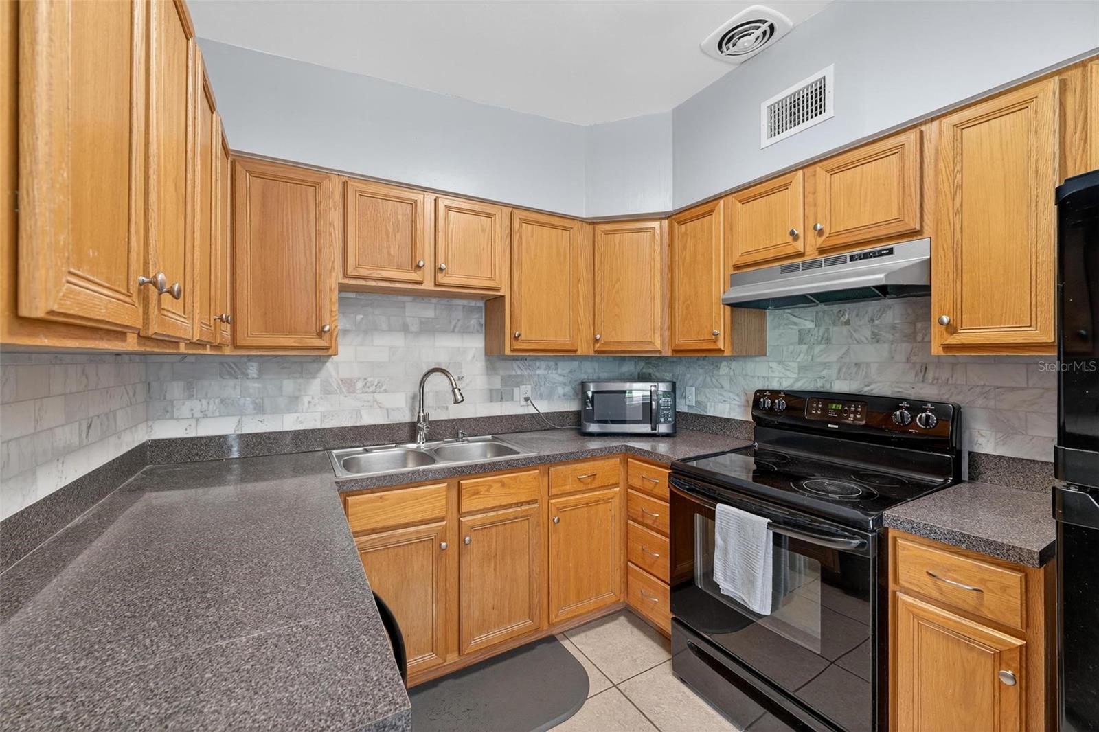 Image 16 of 42 For 3015 Tampico Drive