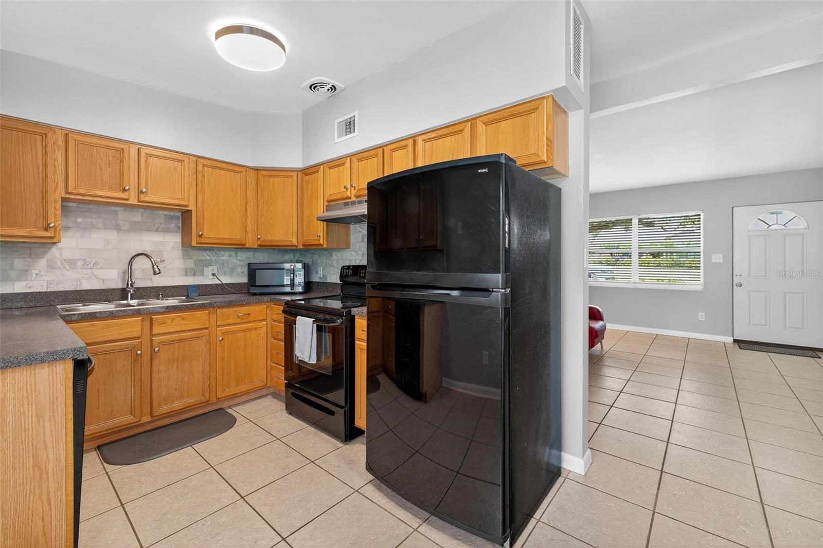 Image 17 of 42 For 3015 Tampico Drive