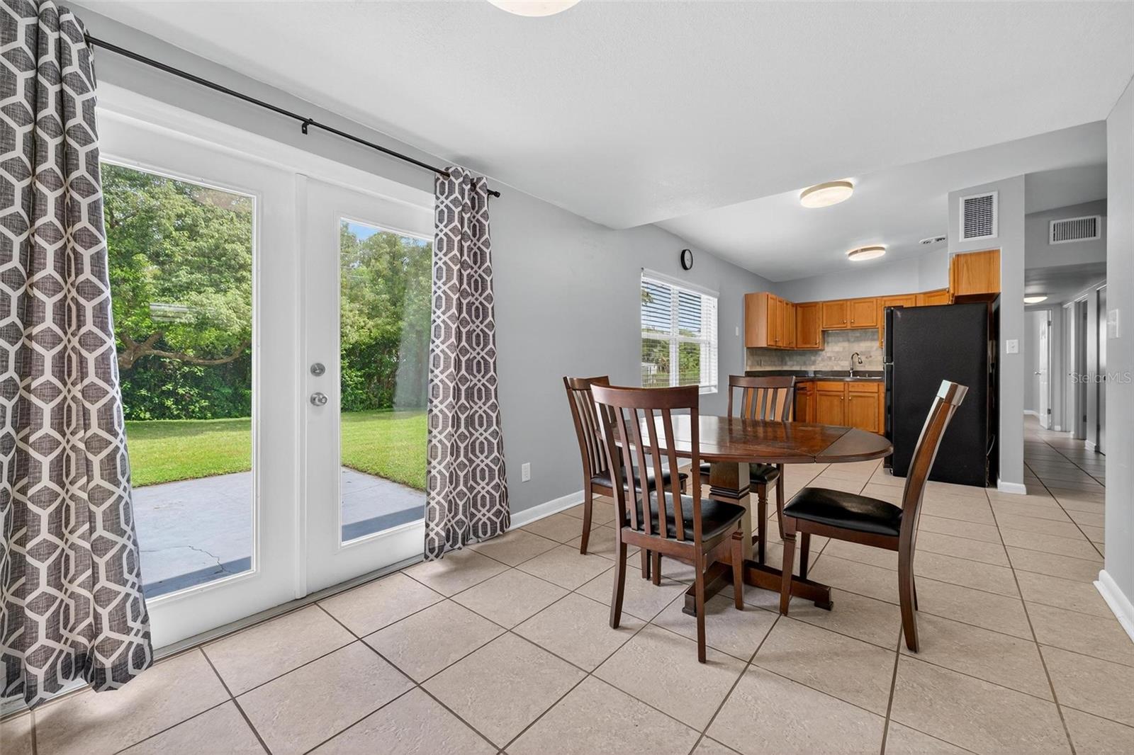 Image 22 of 42 For 3015 Tampico Drive