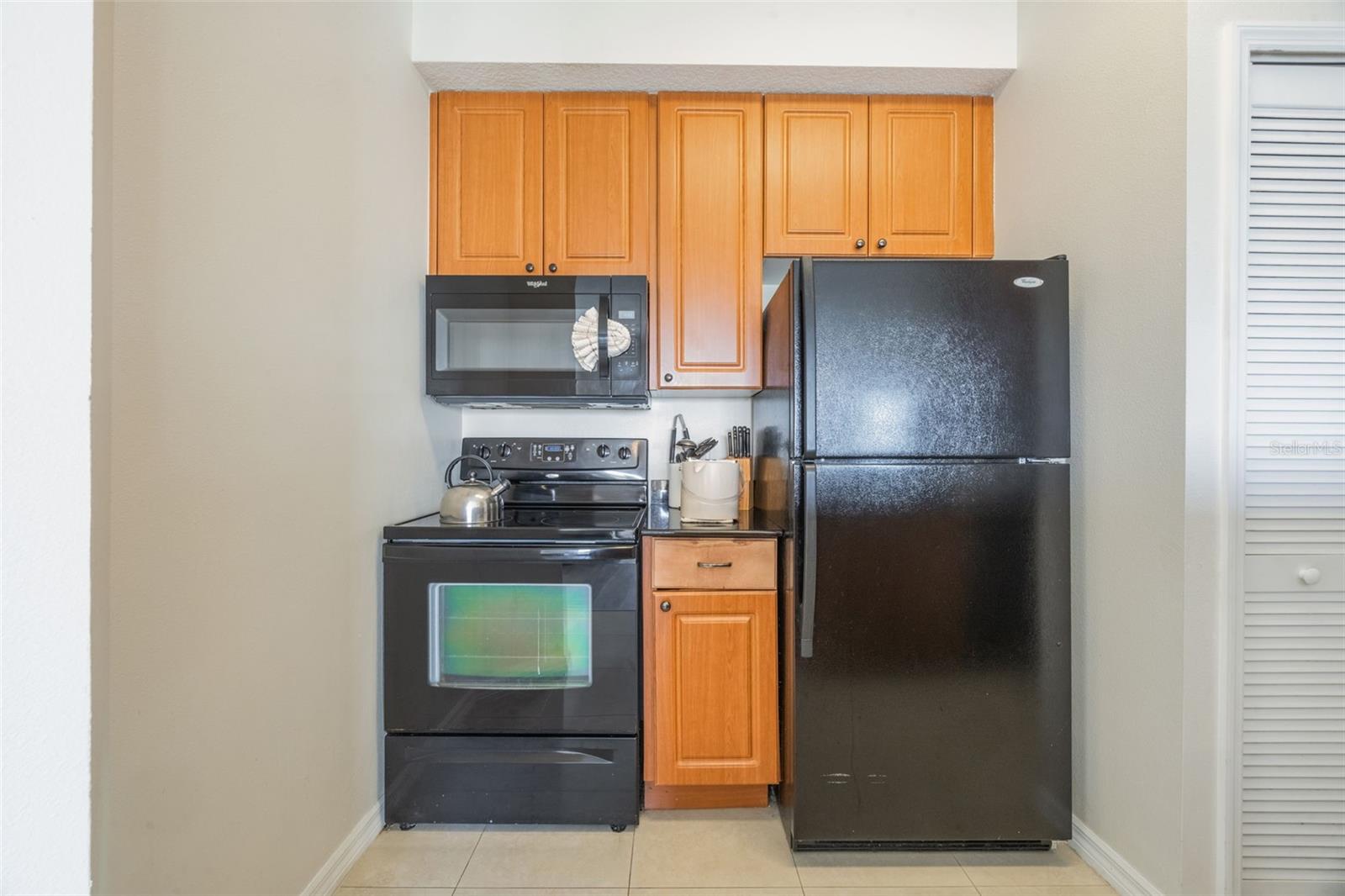 Image 14 of 45 For 7383 Universal Boulevard 607