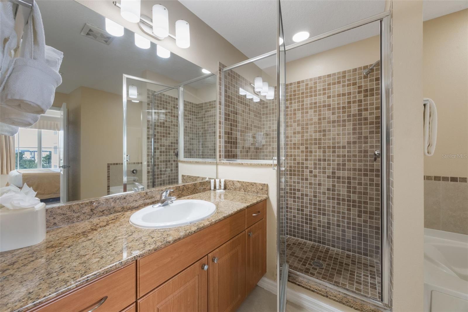 Image 30 of 45 For 7383 Universal Boulevard 607