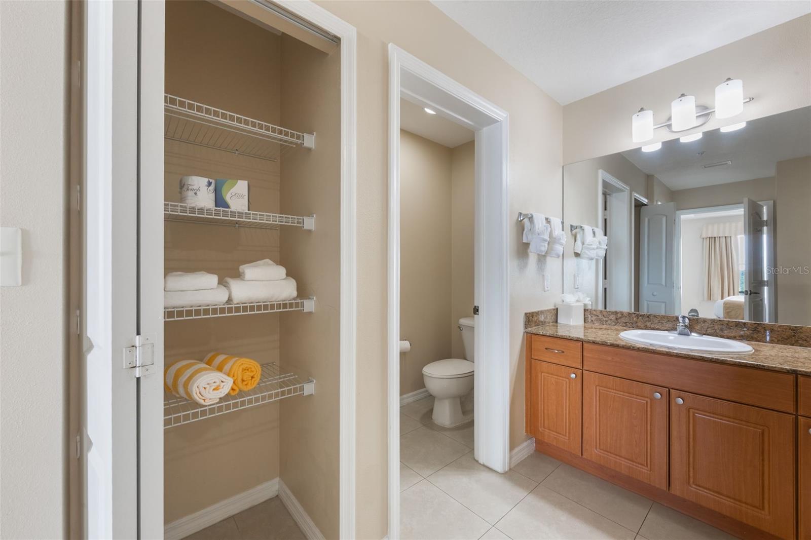 Image 32 of 45 For 7383 Universal Boulevard 607